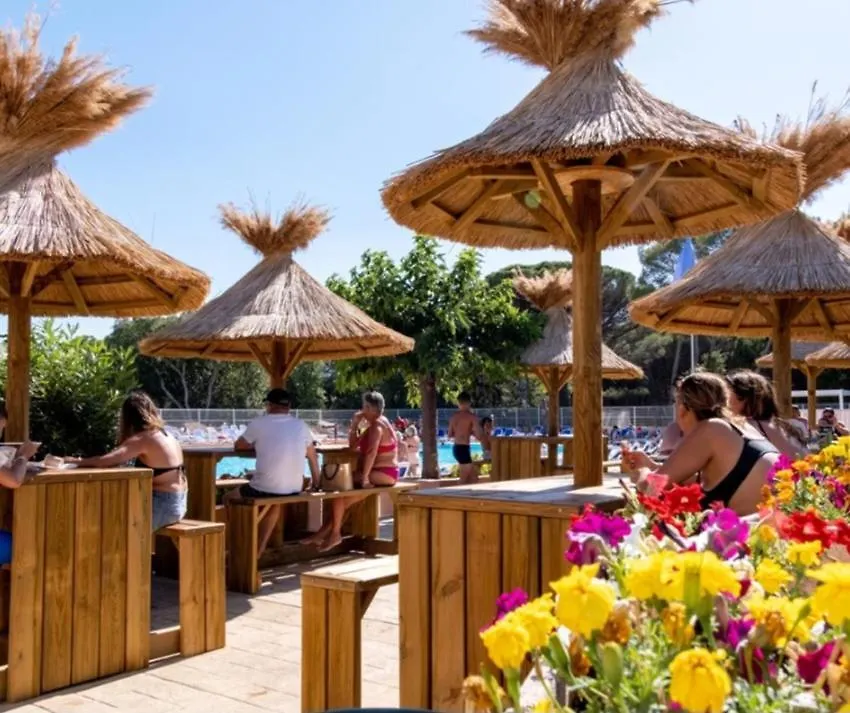 Campsite Oasis Evasion Mediterraneenne Puget-sur Argens France