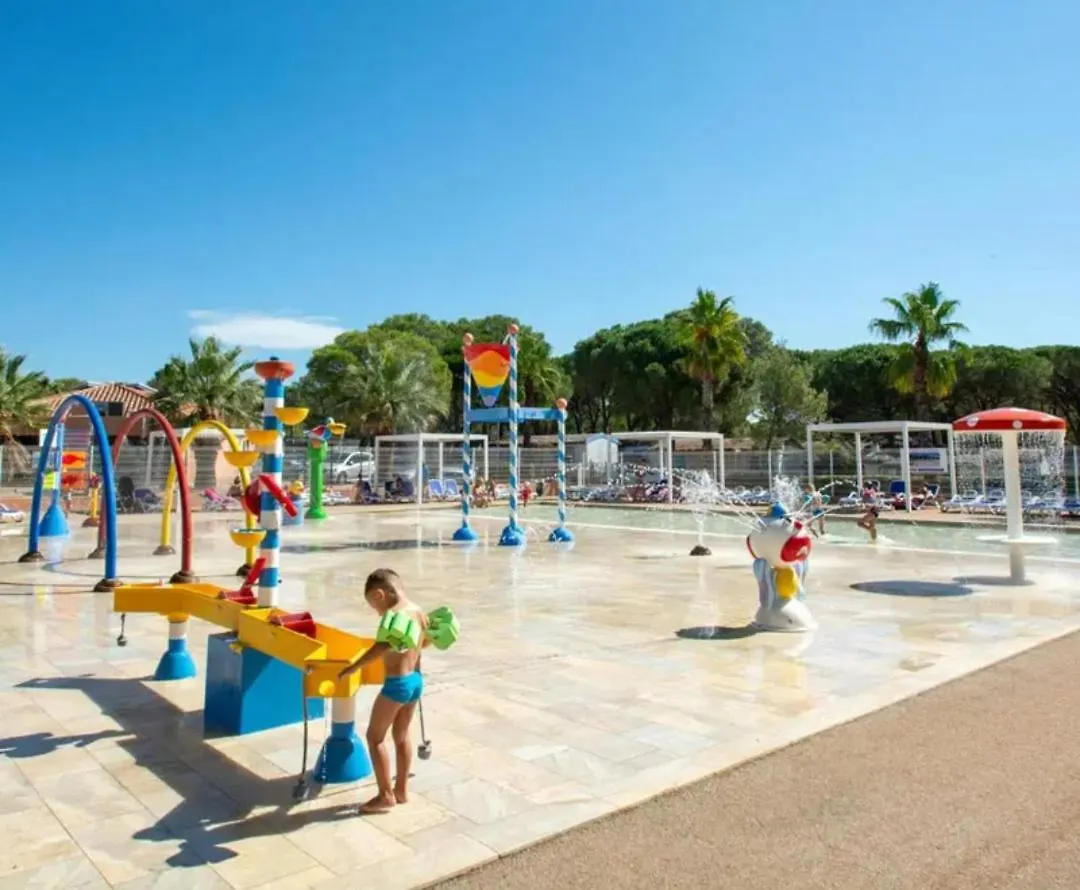 Oasis Evasion Mediterraneenne Puget-sur Argens Campsite